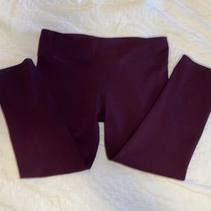Fabletics women’s size small Capri leggings
